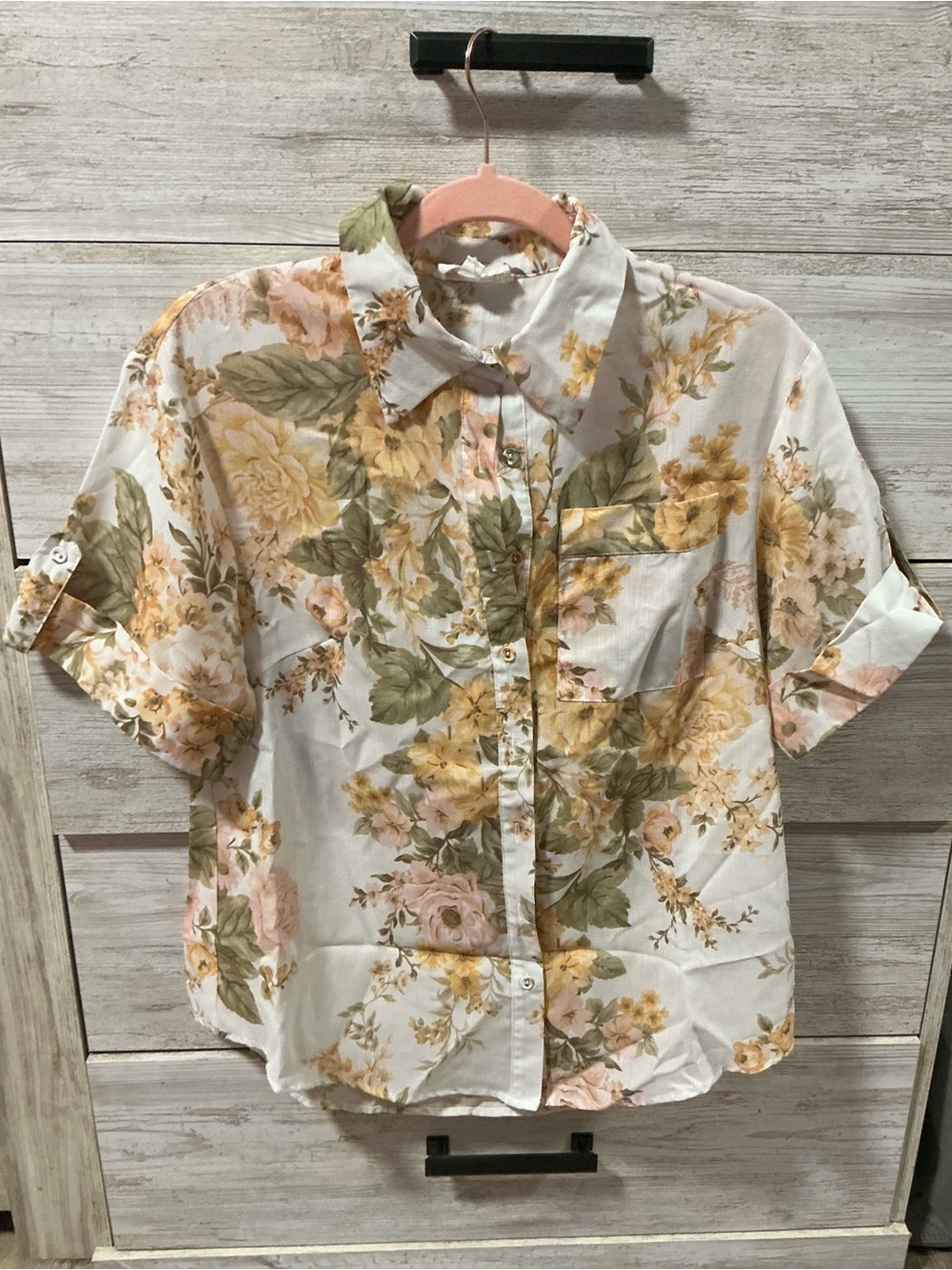 Set-Floral Short-Sleeve Button-Up Top - Cream with Yellow & Green Floral